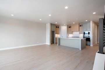 716 W Coastline Place #121 St George, UT 84790 home for sale, MLS#25-267721 - Erika Rogers Photo 3