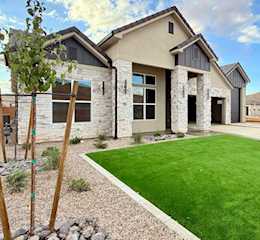 679 Goose Creek DR Washington, UT 84780 home for sale, MLS#25-263839 - Erika Rogers Photo 2