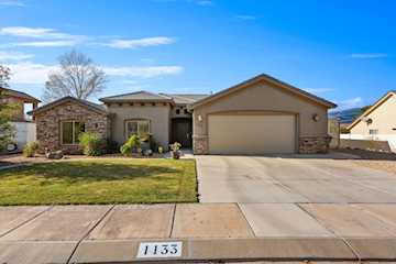 1133 N 100 W  W Hurricane, UT 84737 home for sale, MLS#26-267781 - Erika Rogers Photo 2