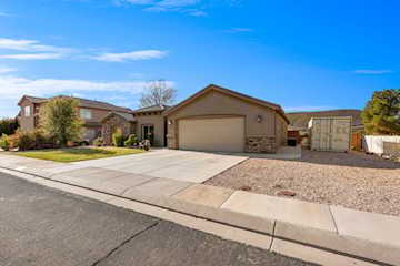 1133 N 100 W  W Hurricane, UT 84737 home for sale, MLS#26-267781 - Erika Rogers Photo 3