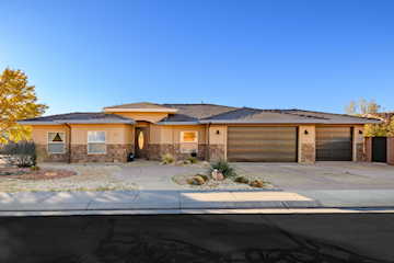 201 W Lake LN Toquerville, UT 84774 home for sale, MLS#25-267723 - Erika Rogers Photo 2