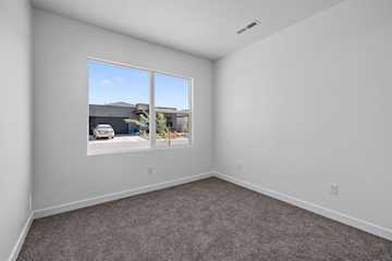 1901 S Queens Garden DR #4256 Washington, UT 84780 home for sale, MLS#26-267718 - Erika Rogers Photo 4