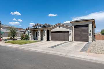 2961 E Beartrap Canyon DR Washington, UT 84780 home for sale, MLS#25-267726 - Erika Rogers Photo 2