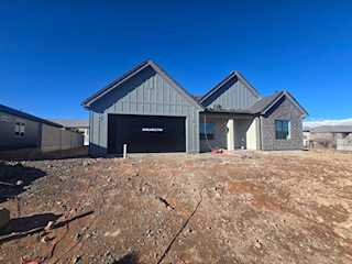 369 Firerock Way Way #101 Hurricane, UT 84737 home for sale, MLS#25-267350 - Erika Rogers Photo 2