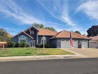 2823 S Calle Las Casitas St George, UT 84790 home for sale, MLS#25-265927 - Erika Rogers Photo 2
