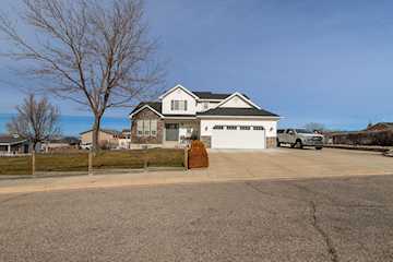 1653 N Millstone CIR Enoch, UT 84721 home for sale, MLS#26-267804 - Erika Rogers Photo 3