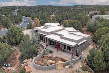 731 N Rock Garden LN Dammeron Valley, UT 84783 home for sale, MLS#26-267808 - Erika Rogers Photo 3