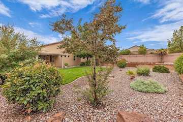 2903 E Slick Rock RD Washington, UT 84780 home for sale, MLS#26-267803 - Erika Rogers Photo 4