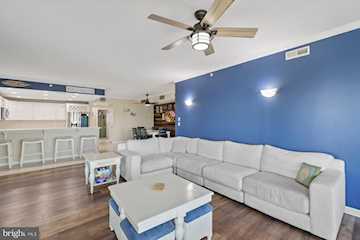 Thee Cori Noel Real Estate for Sale - 310 2nd St #101 in Ocean City Photo 5