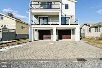  Real Estate for Sale - 19 Bayard Street Extension in Fenwick Island Photo 4