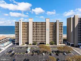 Marigot Beach Real Estate for Sale - 10002 Coastal Hwy #307 in Ocean City Photo 2