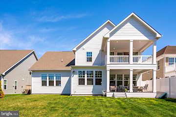  Real Estate for Sale - 12395 Hidden Bay Dr in Berlin Photo 4