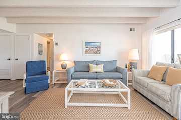 Tiburon I Real Estate for Sale - 13908 N Ocean Rd #5A in Ocean City Photo 2