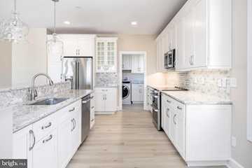 Son Rays Villas Real Estate for Sale - 1505 Saint Louis Ave #301 in Ocean City Photo 3