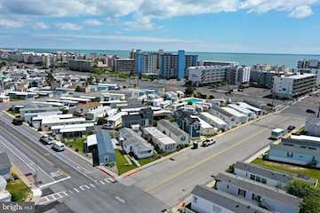  Real Estate for Sale - 120 133rd St in Ocean City Photo 3