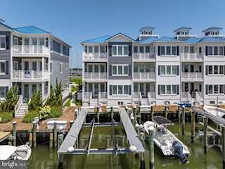 Villas At The Inlet Real Estate for Sale - 13000 Marina View Ln #20 in Ocean City Photo 2