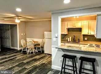 Sunset Six Real Estate for Sale - 322 Sunset Dr #5 in Ocean City Photo 2