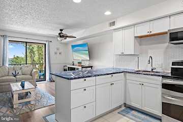 Jamaica Bay Real Estate for Sale - 204 33rd St #20502 in Ocean City Photo 2