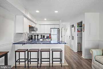Jamaica Bay Real Estate for Sale - 204 33rd St #20502 in Ocean City Photo 5