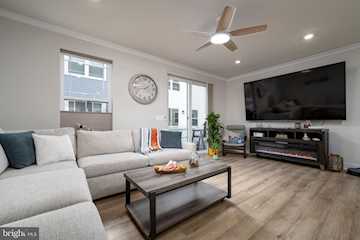  Real Estate for Sale - 104 142nd St #104B in Ocean City Photo 4