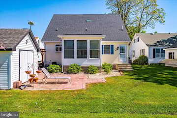  Real Estate for Sale - 12912 Pine St in Ocean City Photo 5