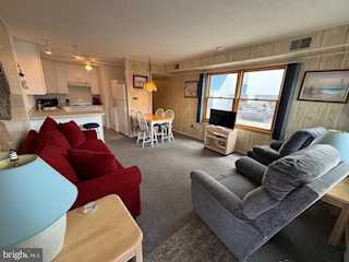 Sea Loft Real Estate for Sale - 8 121st St #106A in Ocean City Photo 3