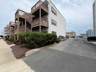 Sea Loft Real Estate for Sale - 8 121st St #106A in Ocean City Photo 2