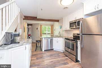 Timberloft Real Estate for Sale - 124 Newport Bay Dr #7 in Ocean City Photo 5