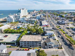 Seven Seas Real Estate for Sale - 15 35th St #101 in Ocean City Photo 4