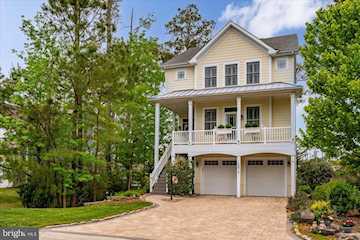  Real Estate for Sale - 10317 Quarter Deck Ln in Berlin Photo 3