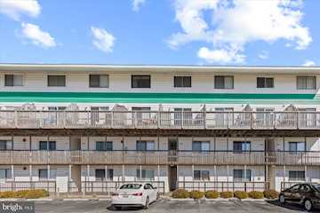 Raffles Real Estate for Sale - 104 127th St #22101 in Ocean City Photo 2