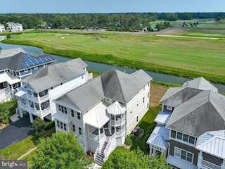  Real Estate for Sale - 11436 Maid At Arms Ln in Berlin Photo 2