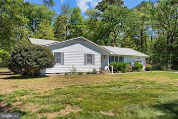  Real Estate for Sale - 33023 Vines Creek Rd in Dagsboro Photo 3