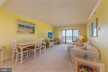 Waikiki Real Estate for Sale - 1 142nd St #203 in Ocean City Photo 3