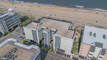 Waikiki Real Estate for Sale - 1 142nd St #203 in Ocean City Photo 2