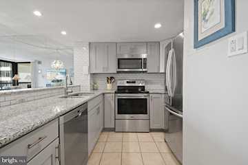 Sea Watch Real Estate for Sale - 11500 Coastal Hwy #918 in Ocean City Photo 5