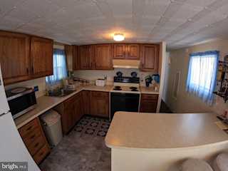 Montego Bay Civic Association Real Estate for Sale - 163 Clam Shell Rd in Ocean City Photo 5