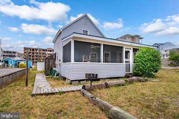  Real Estate for Sale - 6 140th St in Ocean City Photo 3