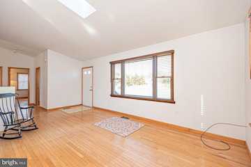  Real Estate for Sale - 10333 Tudor Rd in Ocean City Photo 3