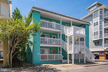 Oceanside 42 Real Estate for Sale - 15 42nd St #1W in Ocean City Photo 2