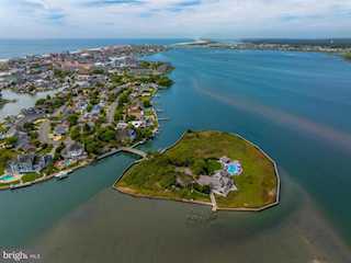  Real Estate for Sale - 1546 Teal Dr in Ocean City Photo 2