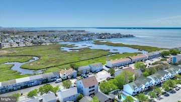 Diamond Bay Real Estate for Sale - 132 Jamestown Rd #601 in Ocean City Photo 2
