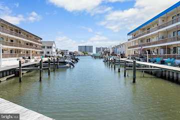 Windward Landing Sou Real Estate for Sale - 170 Captains Quarters Rd #201 in Ocean City Photo 2