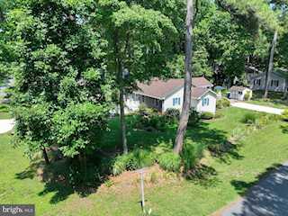  Real Estate for Sale - 151 Sandyhook Rd in Ocean Pines Photo 4