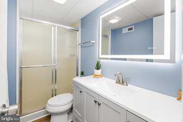 Watergate I (135Th St.) Real Estate for Sale - 10 135th St #106 in Ocean City Photo 4