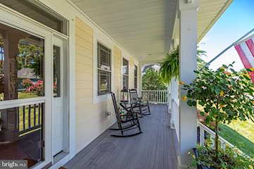  Real Estate for Sale - 11752 Maid At Arms Ln in Berlin Photo 4