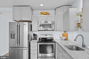 Bayshore Real Estate for Sale - 512 Robin Dr #21 in Ocean City Photo 5