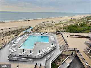 Sea Colony Chesapeake Real Estate for Sale - 601 Chesapeake House Rd in Bethany Beach Photo 2