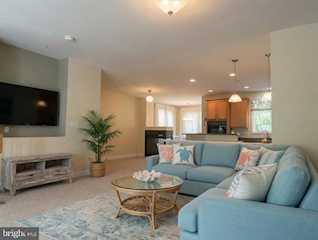 Glenriddle Homeowners Associat Real Estate for Sale - 11964 W War Dancer Ln #103 in Berlin Photo 3