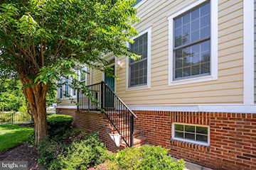  Real Estate for Sale - 3 Village Green Dr in Ocean View Photo 3
